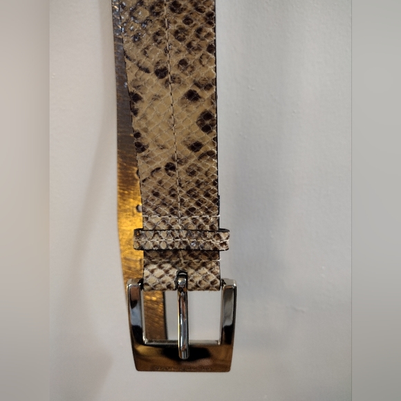 Michael Kors leather belt - Picture 2 of 5